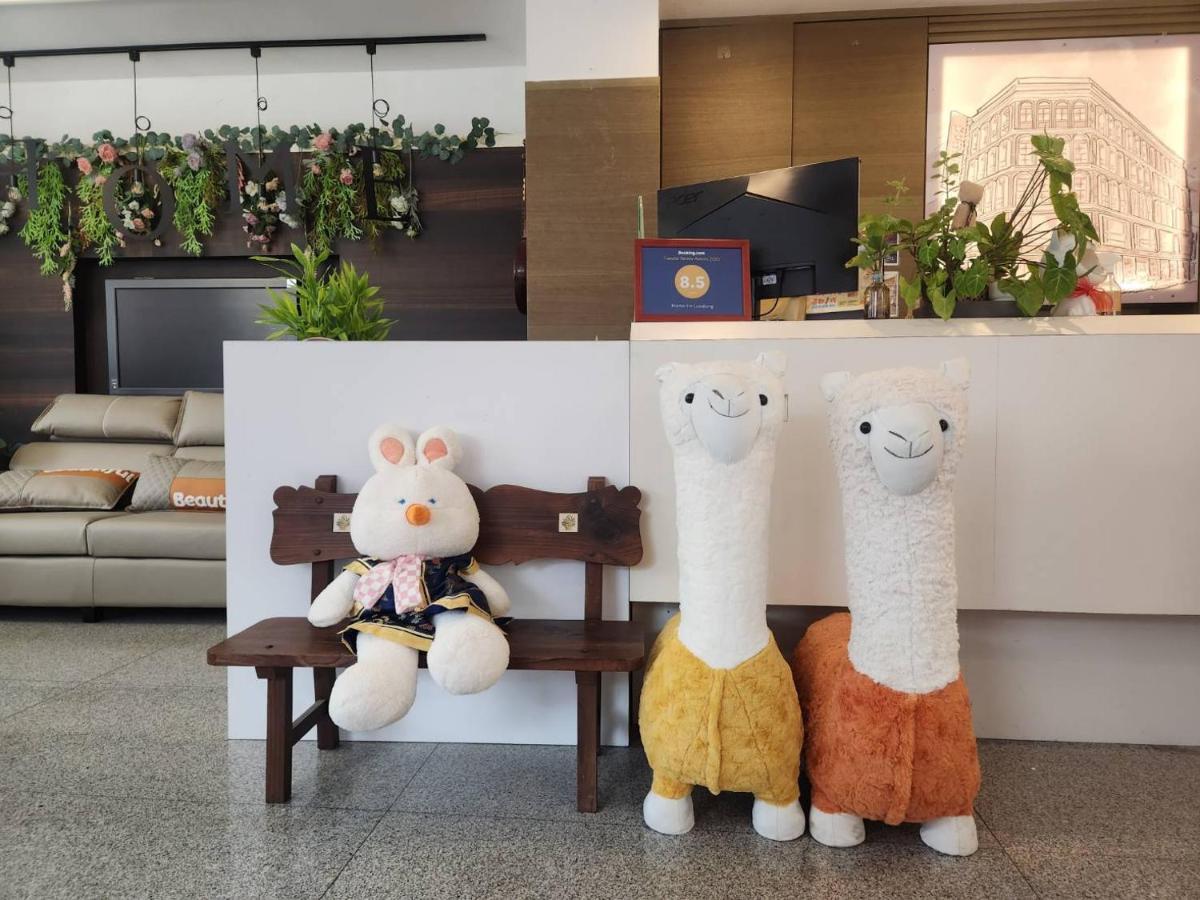 Jia-Jia Business Hotel Luodong Eksteriør billede
